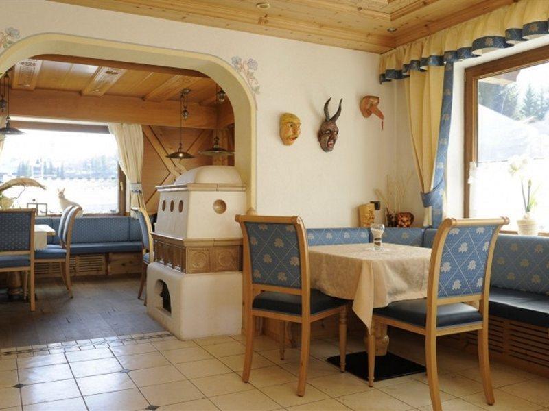 Hotel Arnika Pozza di Fassa Zewnętrze zdjęcie