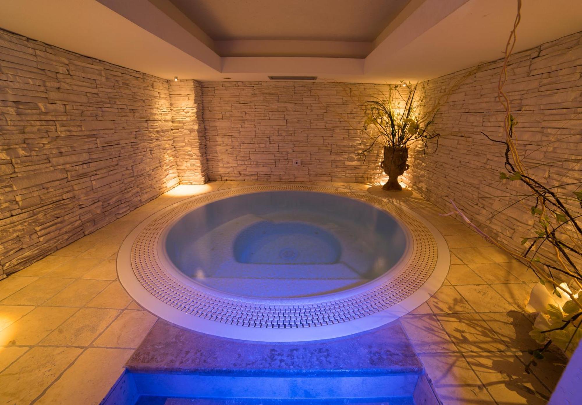 Hotel Arnika Pozza di Fassa Zewnętrze zdjęcie