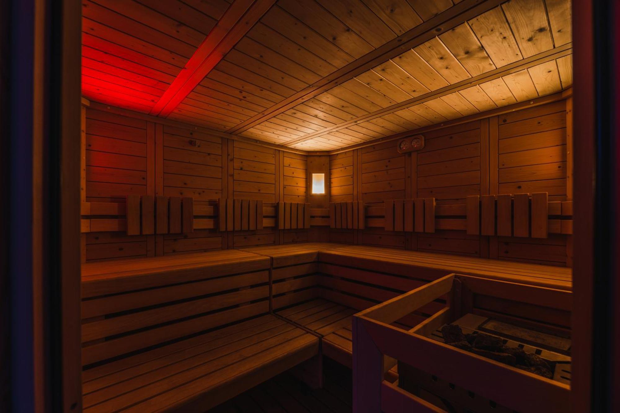 Hotel Arnika Pozza di Fassa Zewnętrze zdjęcie