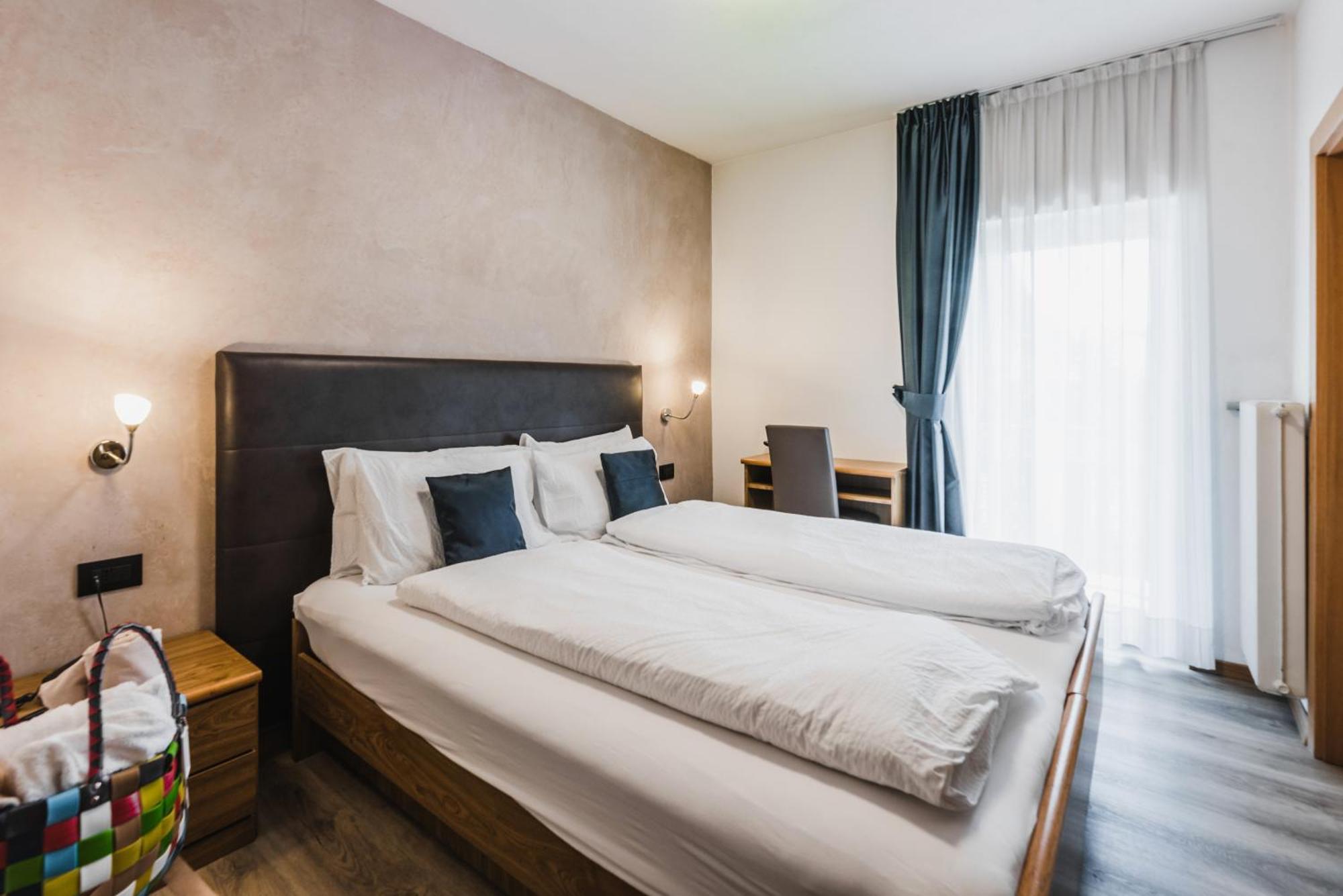Hotel Arnika Pozza di Fassa Zewnętrze zdjęcie