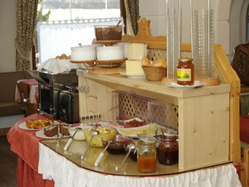 Hotel Arnika Pozza di Fassa Zewnętrze zdjęcie