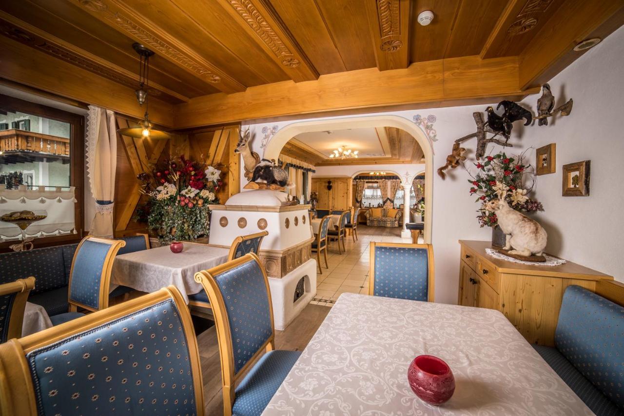 Hotel Arnika Pozza di Fassa Zewnętrze zdjęcie